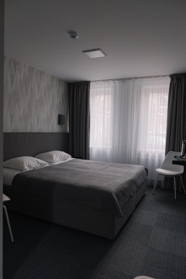 Hotel Bohema à Telšiai Extérieur photo