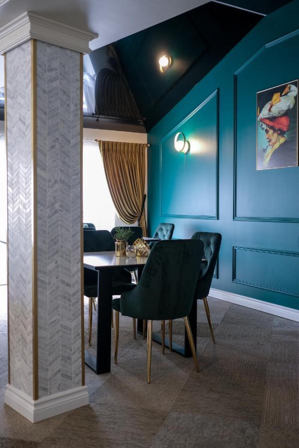 Hotel Bohema à Telšiai Extérieur photo